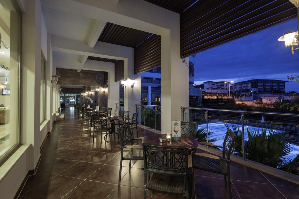 Alba Royal Hotel (Adults Only) Side Exterior foto